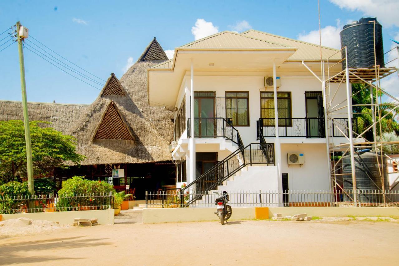 Flamingo Hotel Kinyerezi Дар-ес-Салам Екстер'єр фото